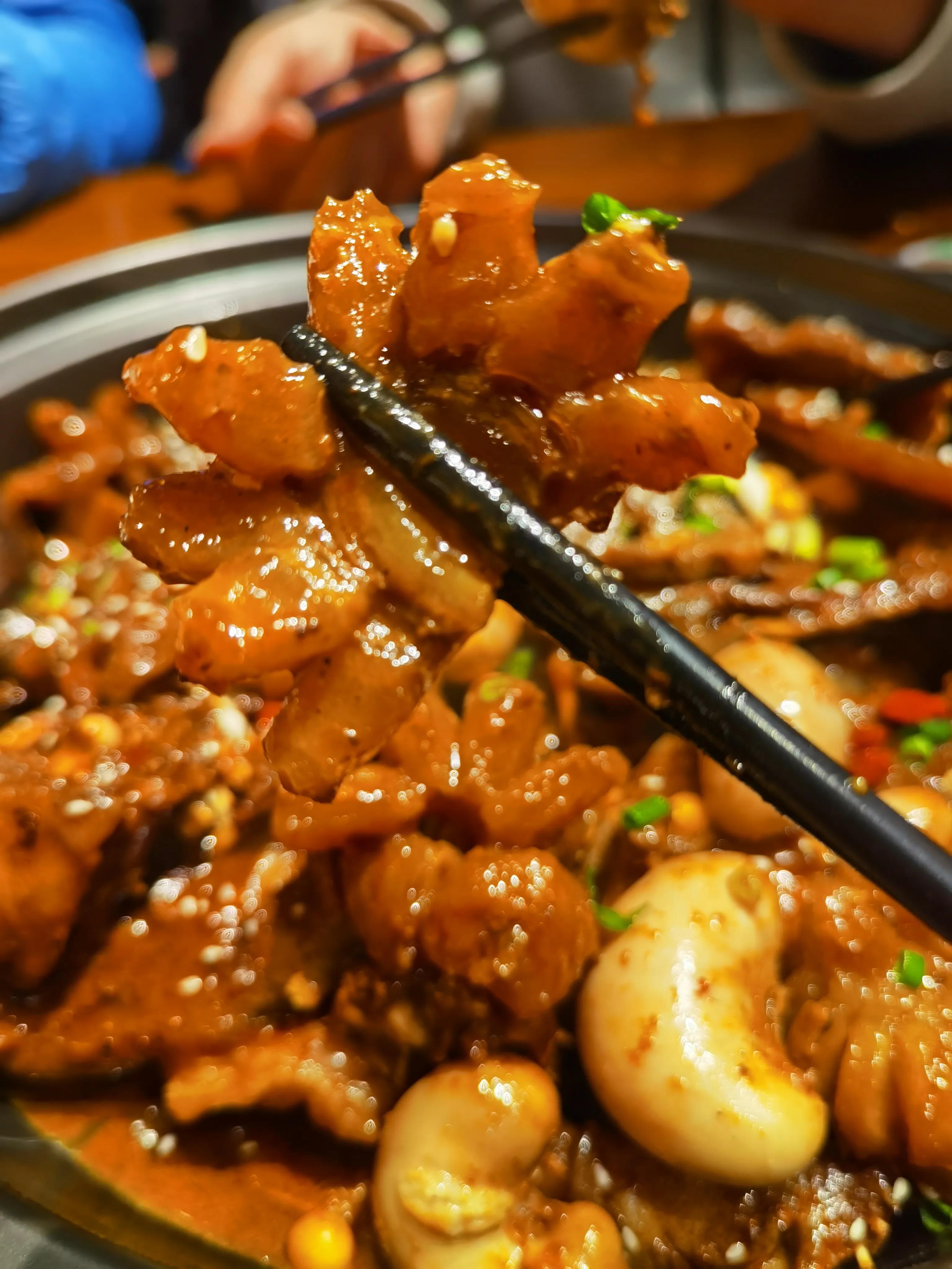 春夜2男2女在郑州金元甲甲鱼馆,吃老鳖焖牛鞭,才花500多文