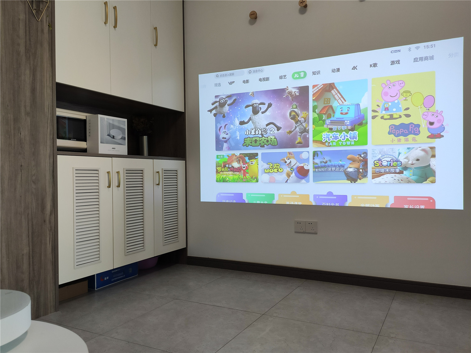 坚果g9投影仪测评,坚果g9投影80寸