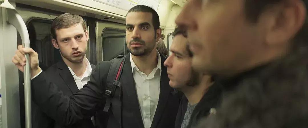 你可以不喜欢它但不能伤害它,你不喜欢它但它能决定你的未来