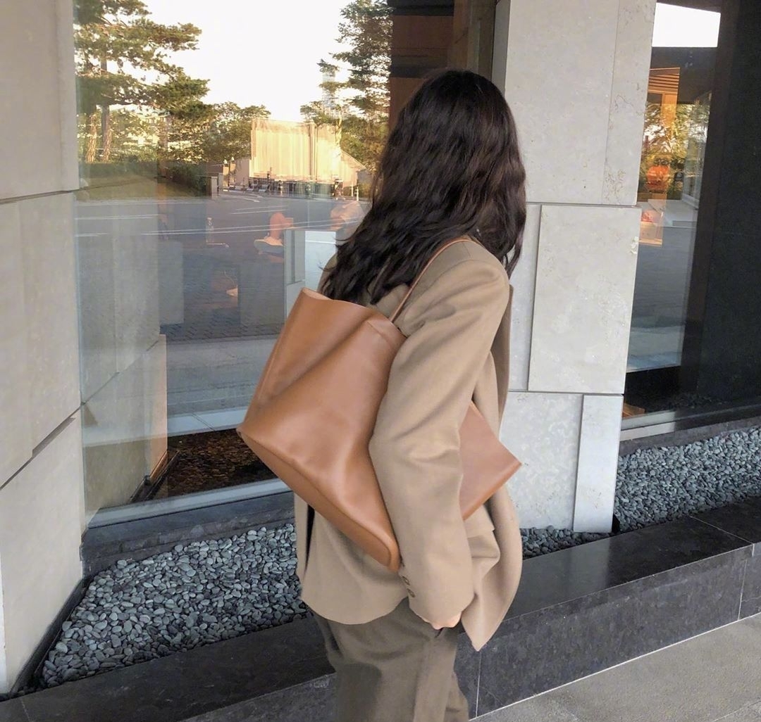 一款最流行的奶茶色,charlottetilbury奶茶色