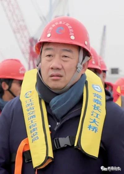 长江涌潮,长江浪涛汹涌澎湃视频