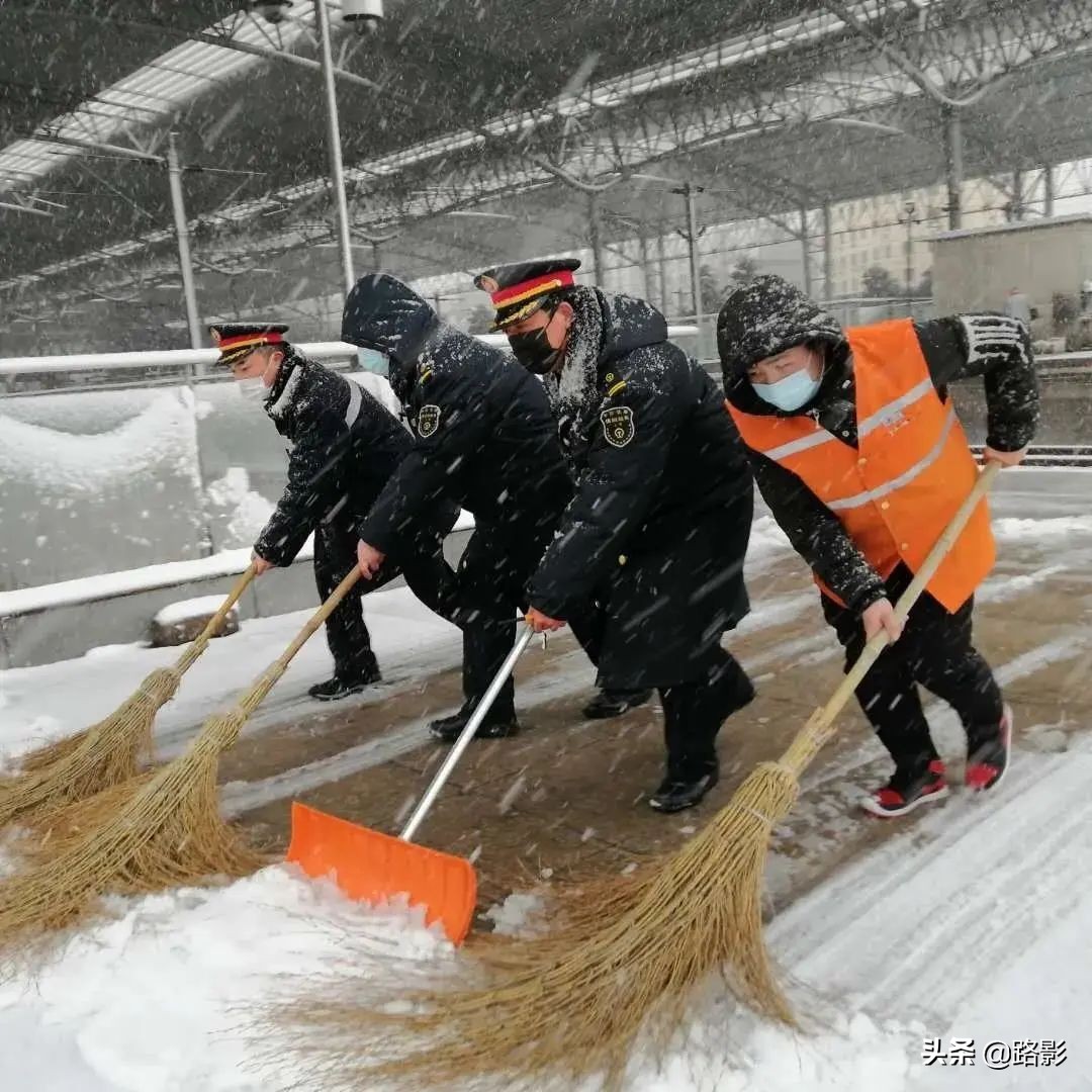 战疫情保春运铁路警察在行动,抗击疫情守护平安摄影征稿