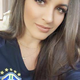 每日11点深夜福利之:阿利松妻子娜塔莉娅