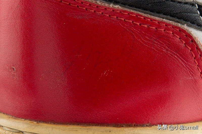 乔丹aj1黑灰脚趾低帮价格,乔丹发布aj1