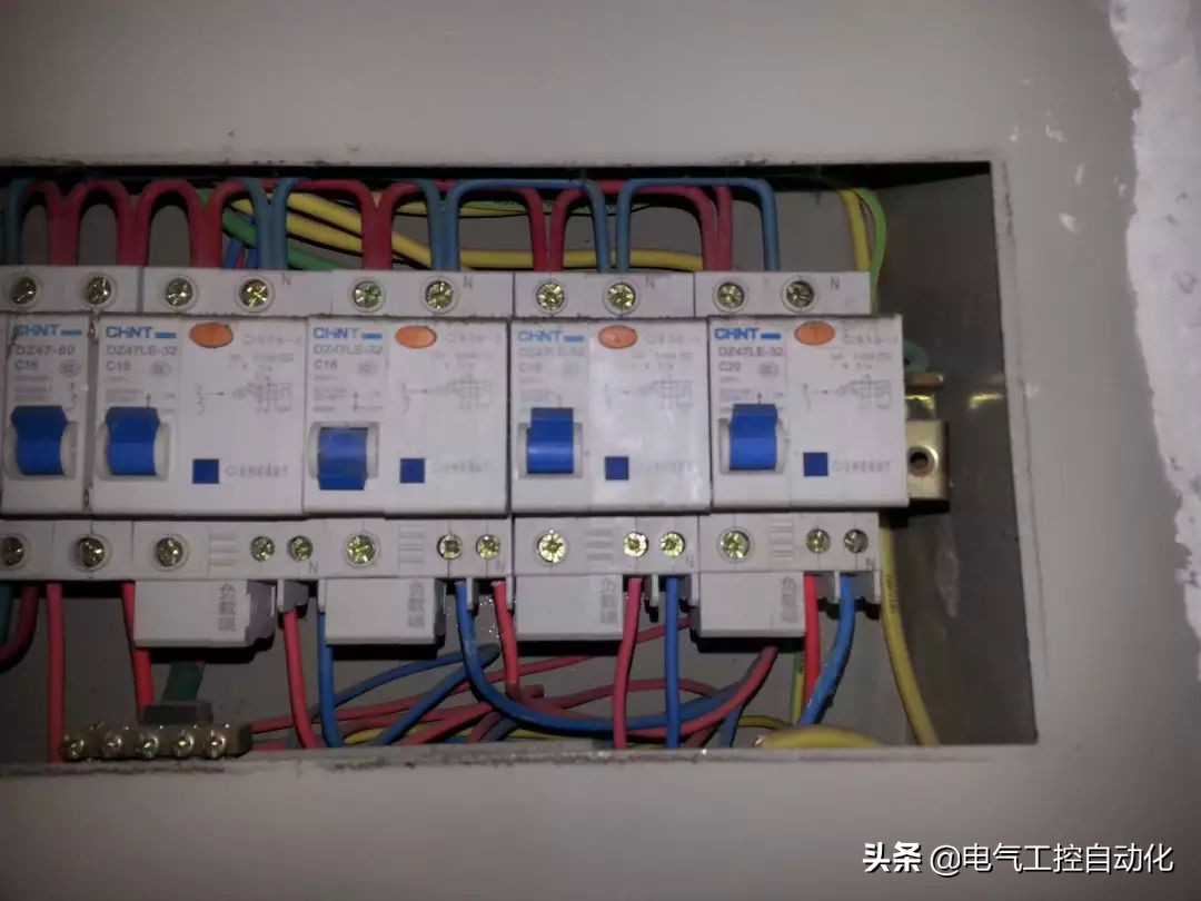 ups配出回路的短路电流如何计算,ups电源选型的计算方法