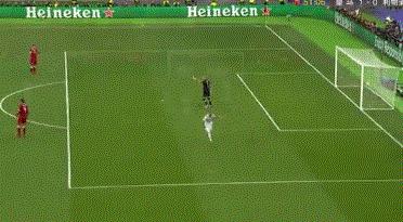 一个人名场面足球,一人一个名场面格策