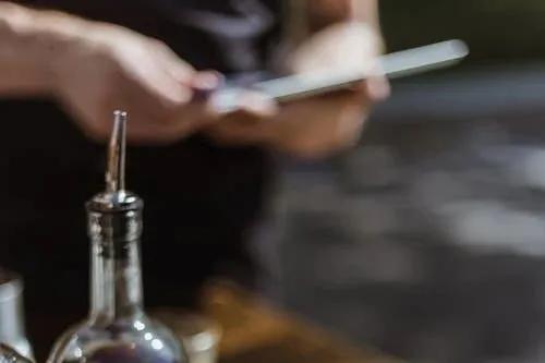 疫情影响你的收入了吗,疫情来了房奴你解脱了吗