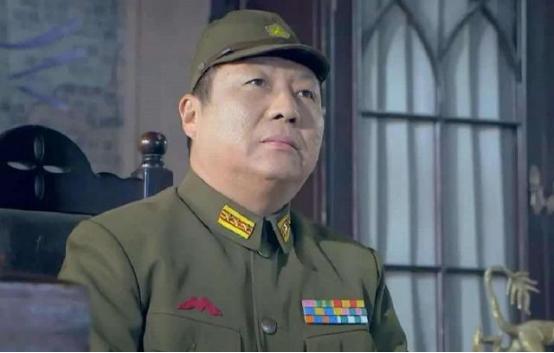 日本军衔少将和大佐哪个大,日本大佐相当于八路军什么官