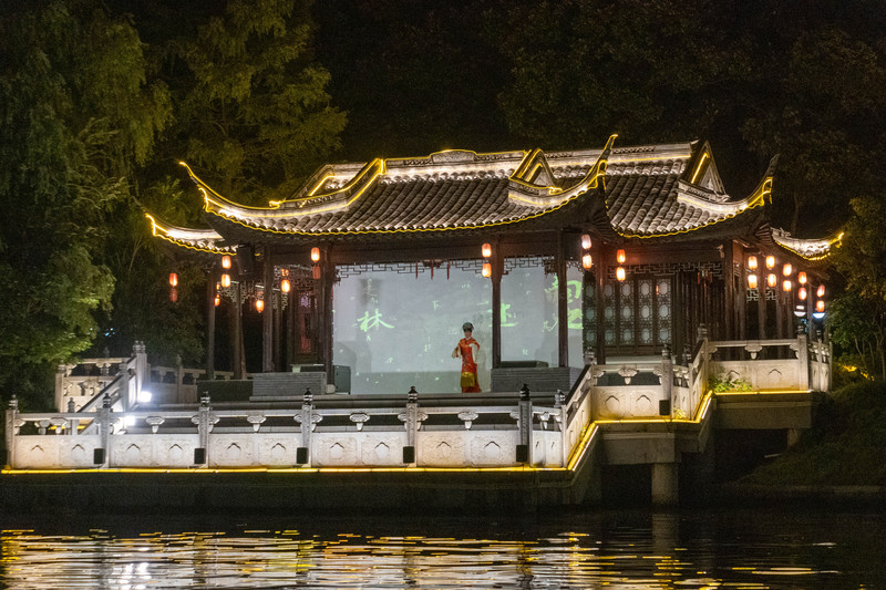 乘着动车去旅行,乘着高铁游扬州高邮北