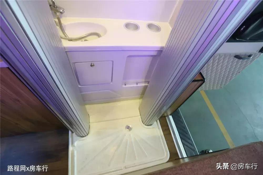 房车推荐10万到20万之间豪华版,房车推荐20-30万左右驾驶体验