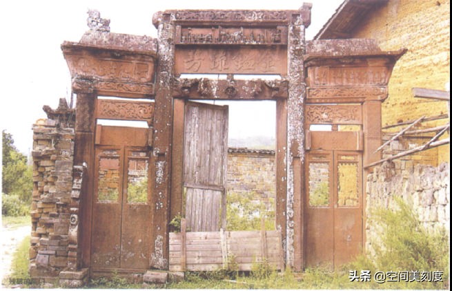 传统民居现状,传统的民居是该拆除还是保留