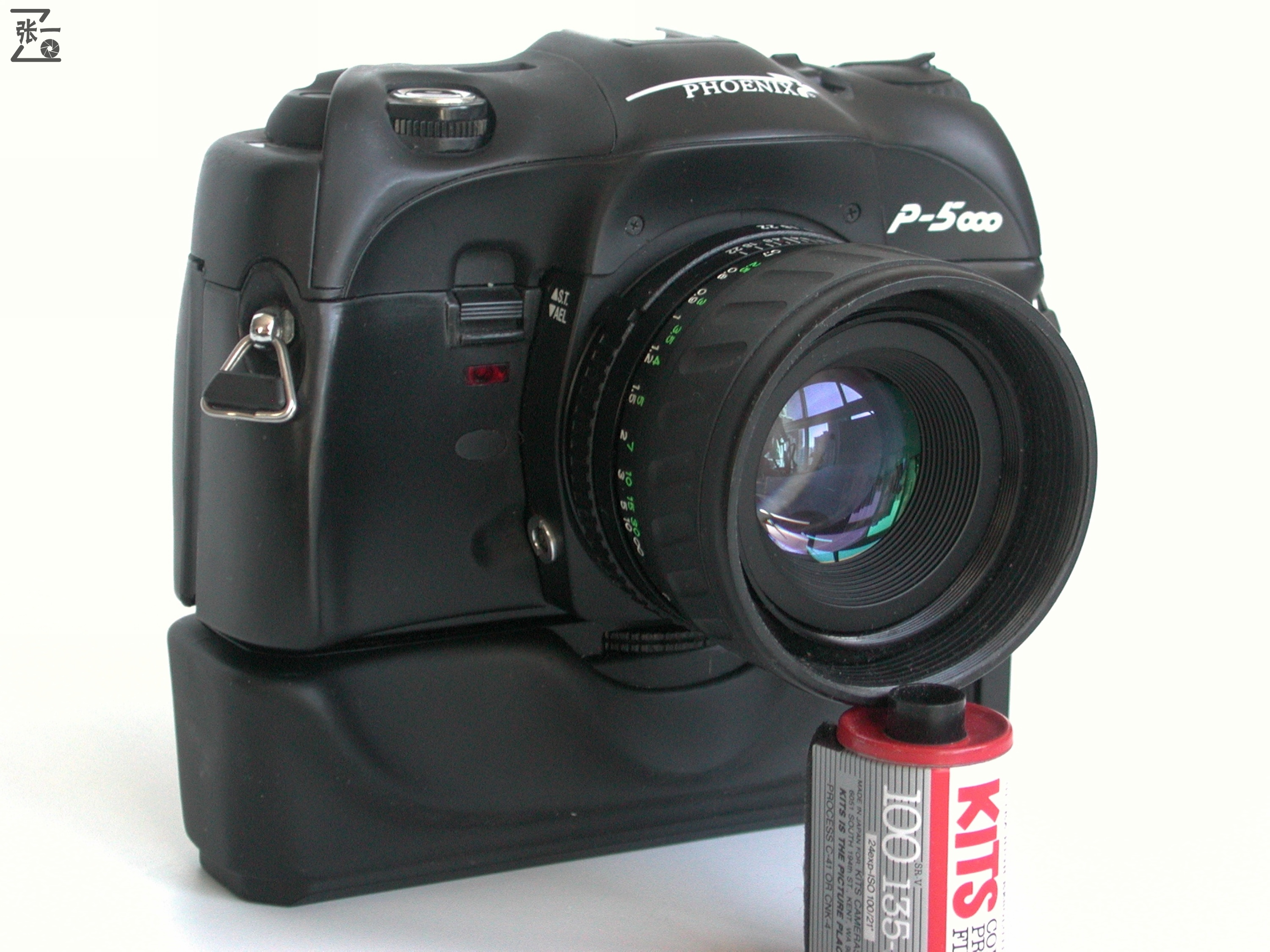 上海海鸥为美国贴牌生产的PhoenixP-5000单反相机