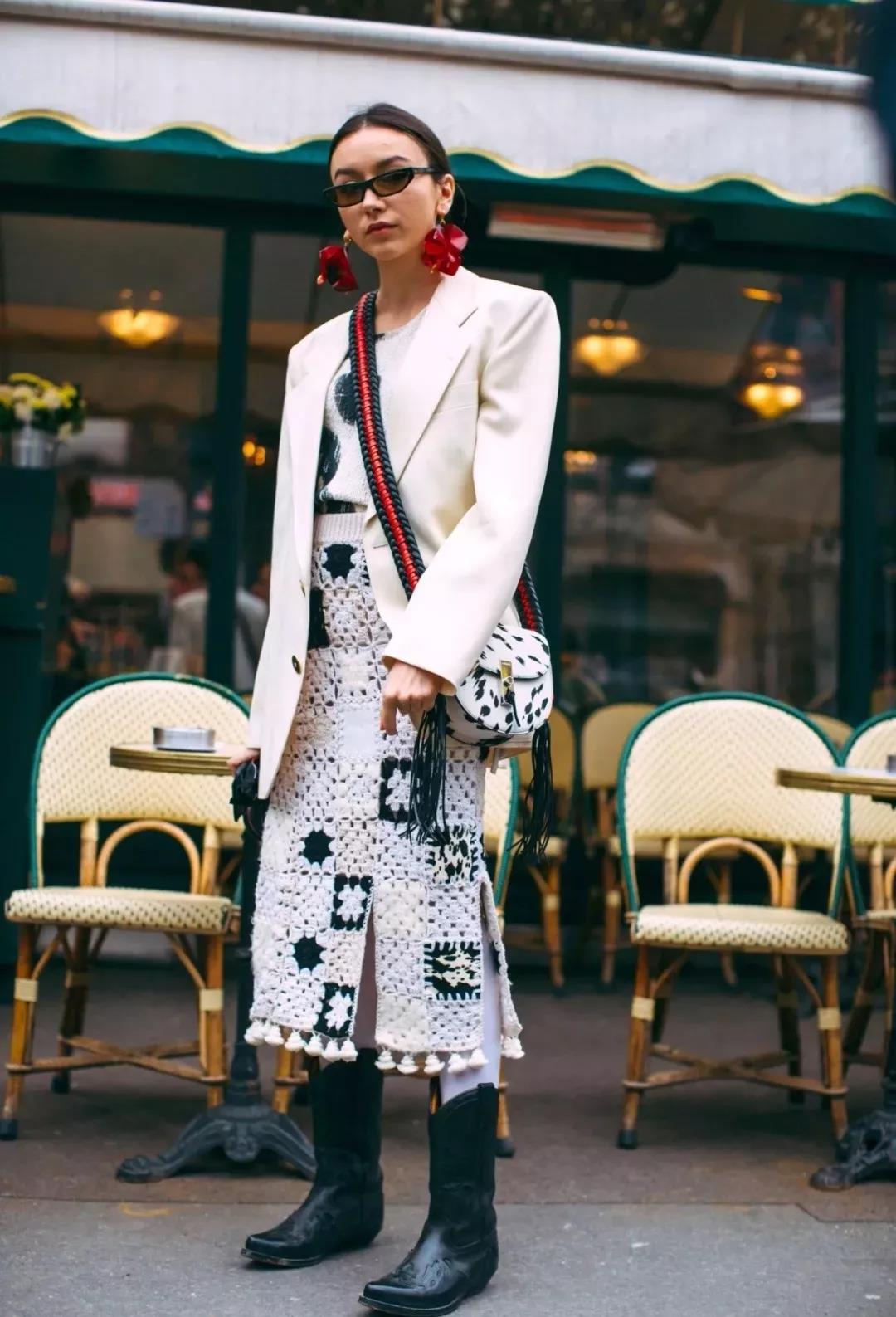 杨紫穿马丁靴的搭配,今年最流行的靴子女款牛仔