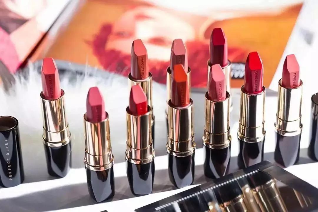 国货完美日记什么值得买,完美日记赴美上市