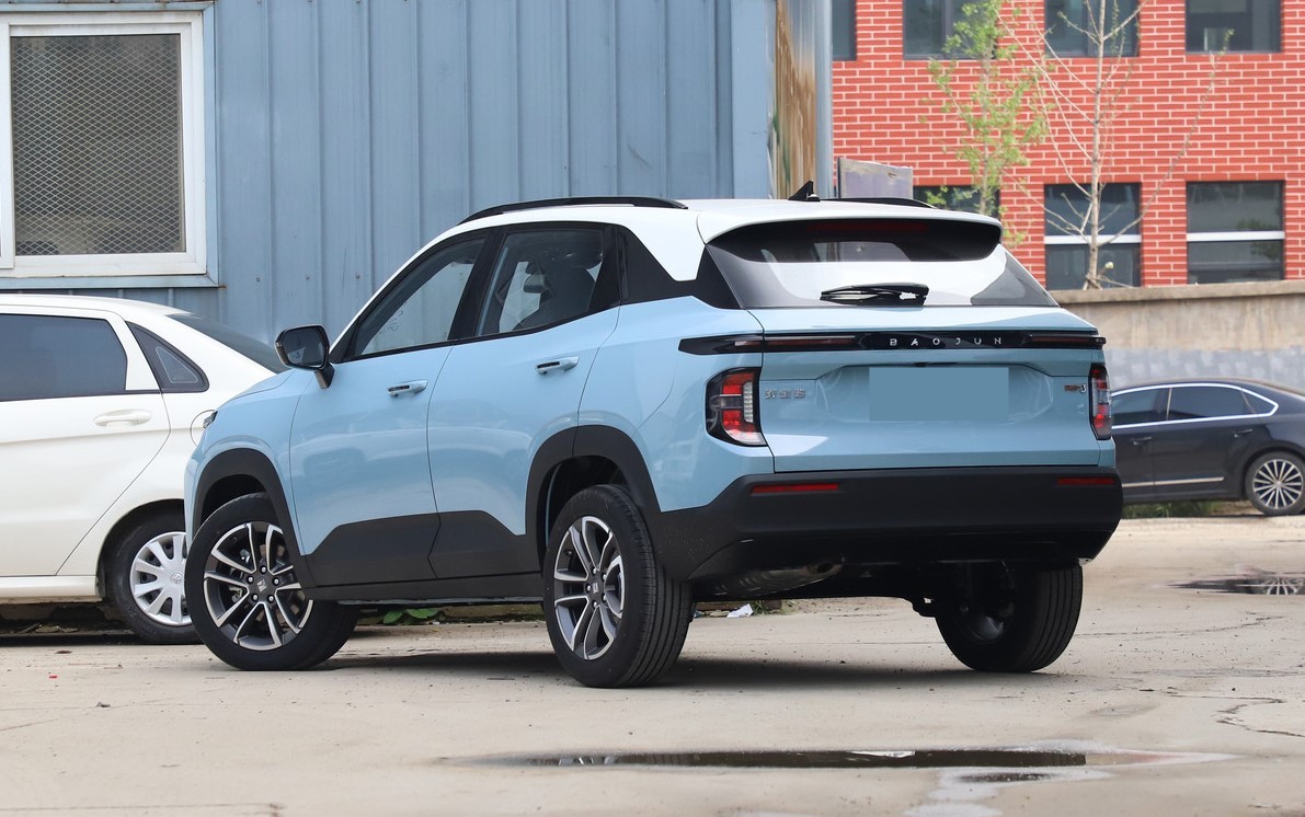 瑞虎5x跟新宝骏rs3哪个好,瑞虎5x与新宝骏rs3