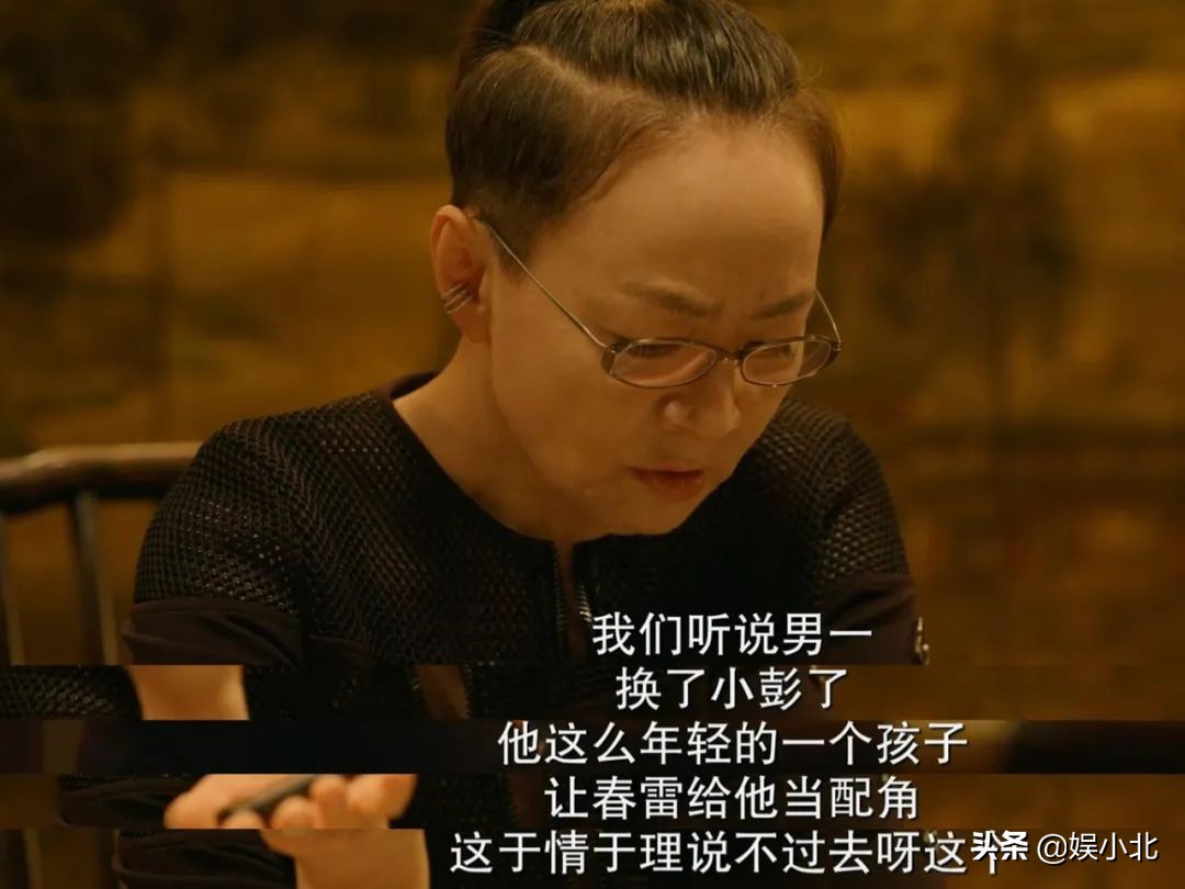 冯小刚惨遭网友炮轰显尴尬,冯小刚引以为憾的两件事