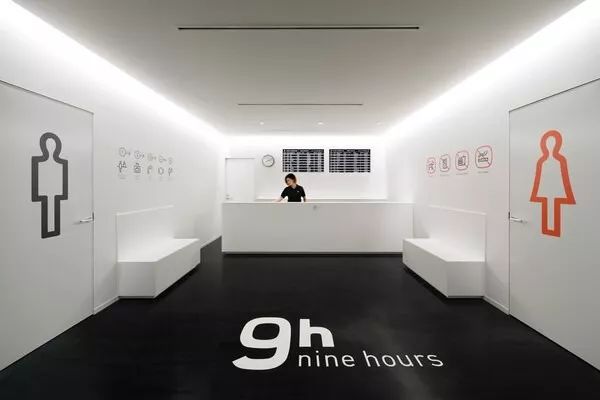 飞机去晚了赶不上怎么办,第一班飞机晚点赶不上转机怎么办