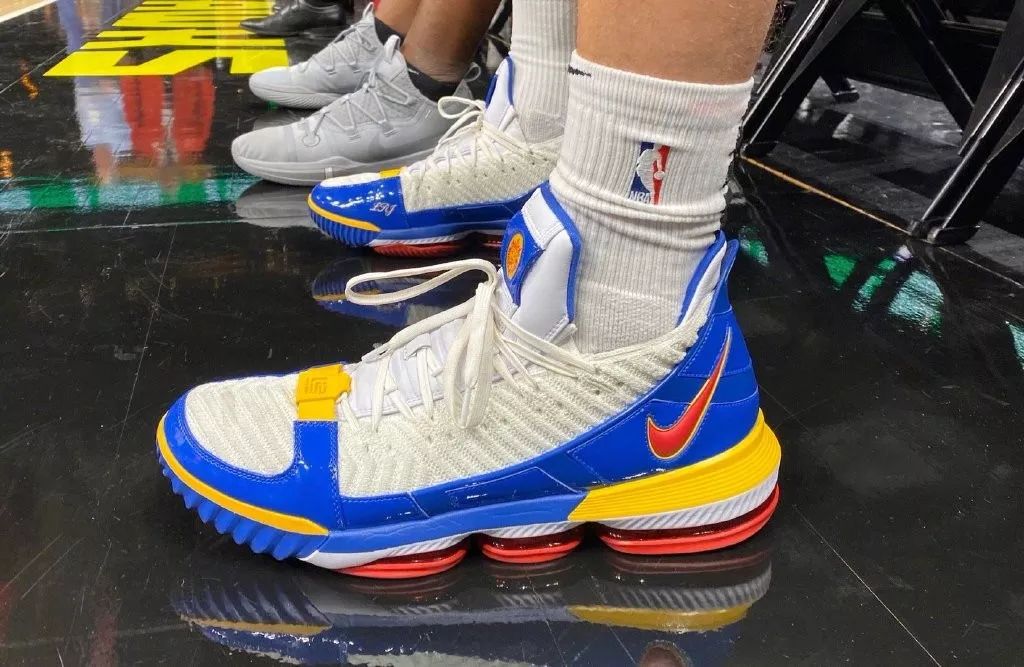 aj34nba球星上脚配色,aj34北卡球员