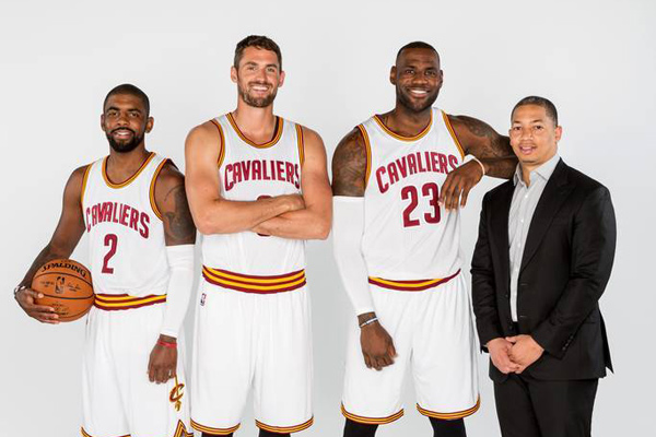 三方交易奇才得到了什么,19赛季骑士队交易