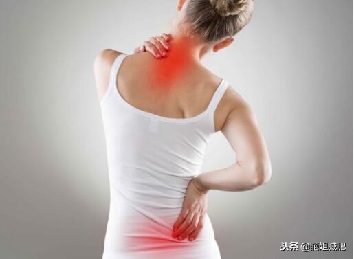 女性绝经后，身体一旦出现4种表现，警惕癌变，发现1个赶紧检查