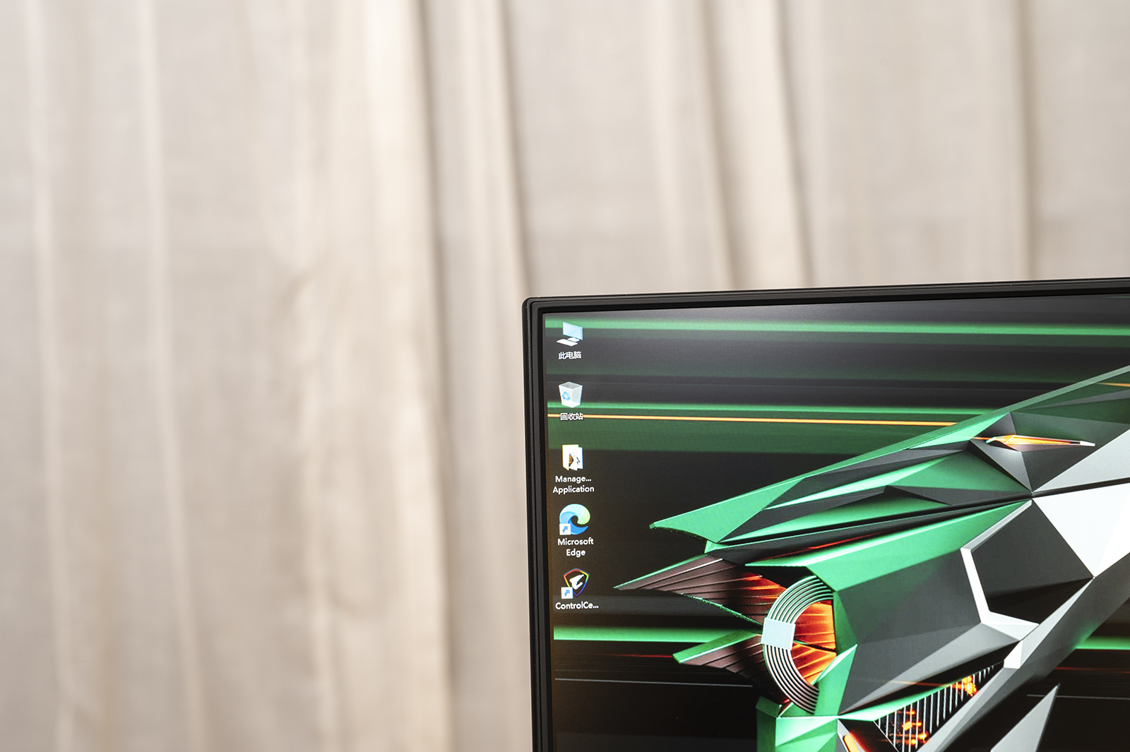 有雕牌游戏本，哪里都是电竞战场，值得游戏玩家背上的AORUS15PXD