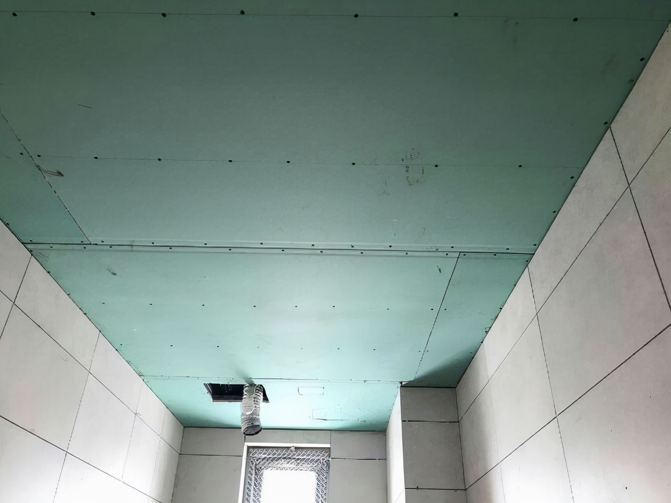 婚房装修第N架,吊顶到底怎么选?看这里