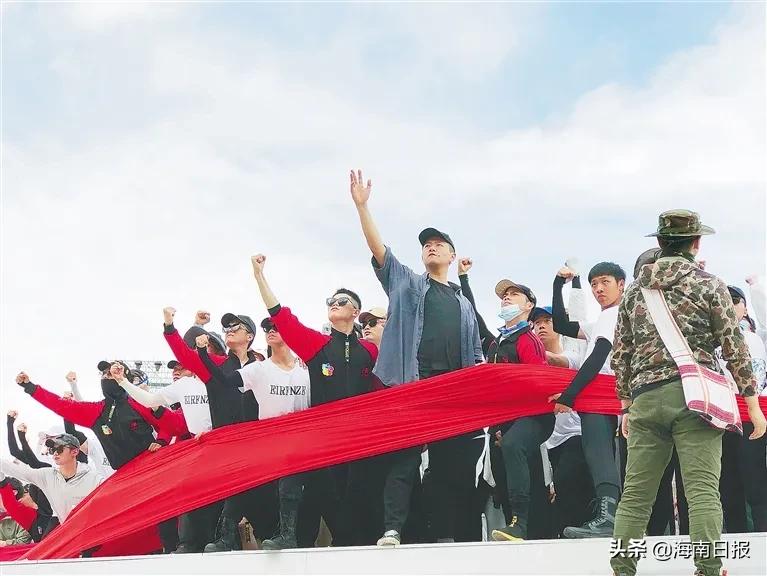 一场精彩演出的背后,一场精彩的演出背后