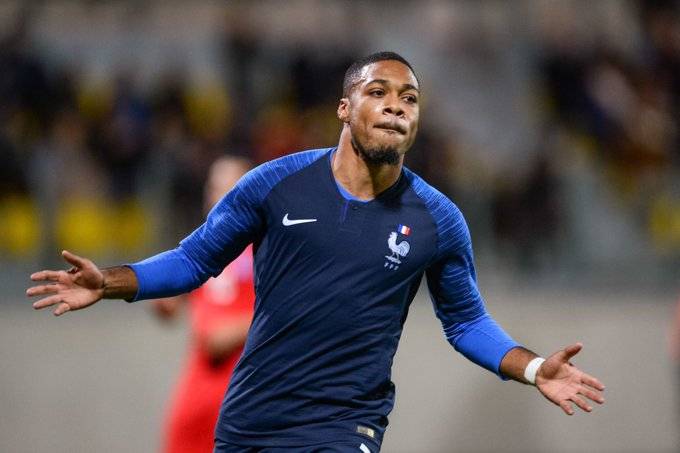 前队友足球,姆巴佩克莱枫丹训练