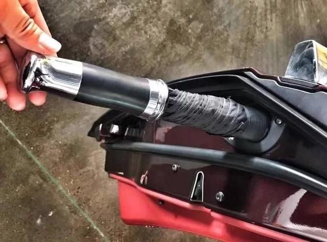 劳斯莱斯雨伞1000元一小时,劳斯莱斯雨伞能卖多少