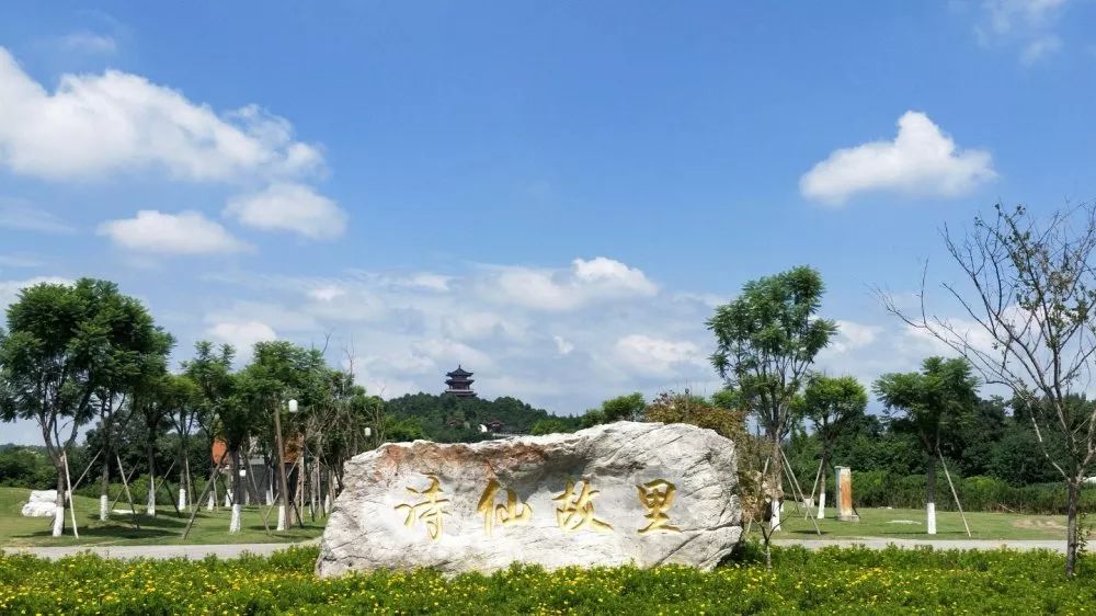 冬天四川旅游十大必去景点,四川冬日旅游景点推荐