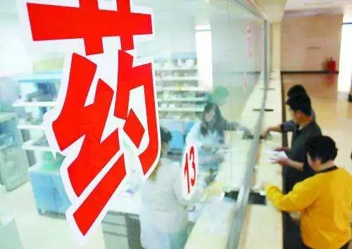 财源滚滚随春到春联怎么贴,春联福气满满财源滚滚