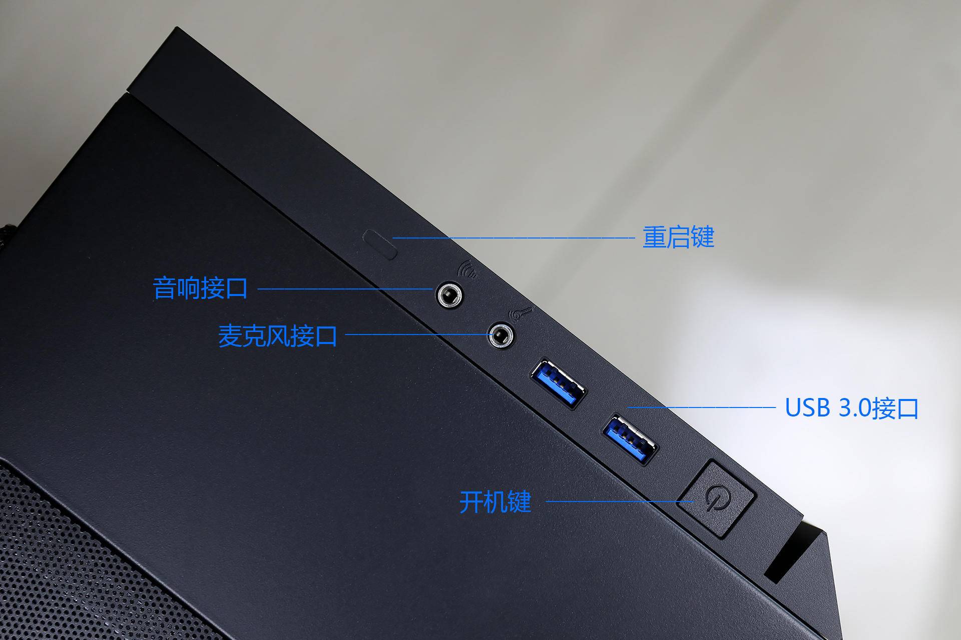 颜值、空间、散热，统统都有，迎广216中塔式机箱体验