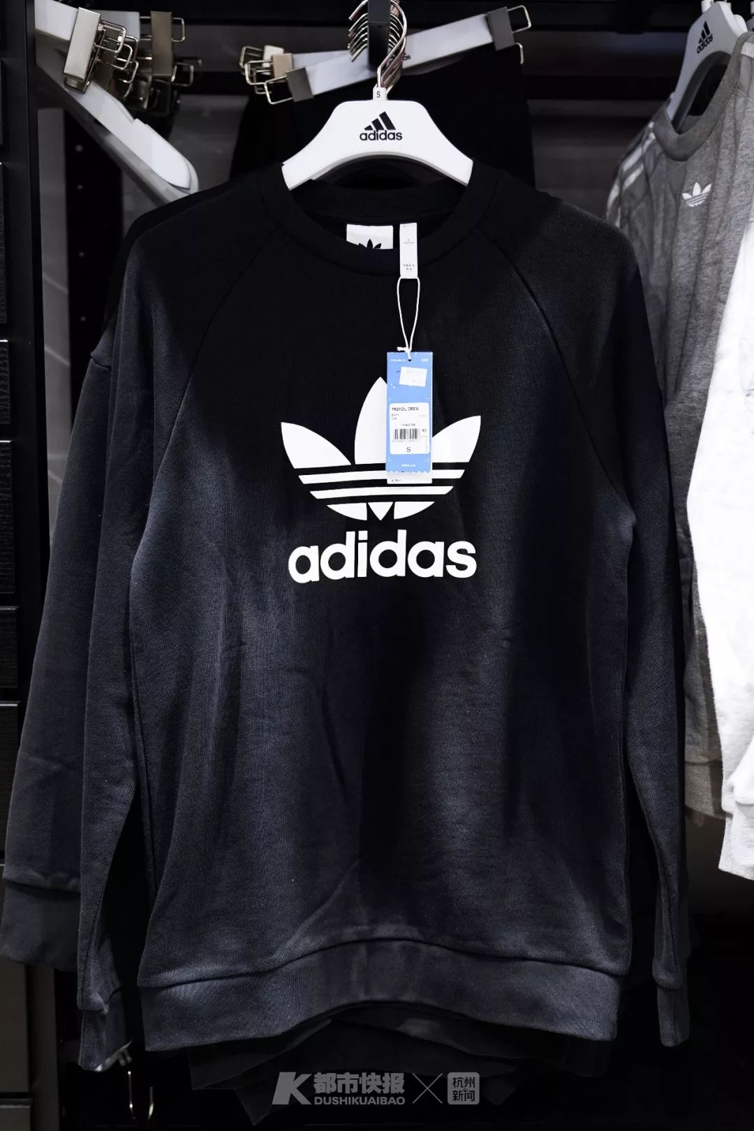 如何辨别耐克阿迪的真假,如何鉴别真假耐克阿迪