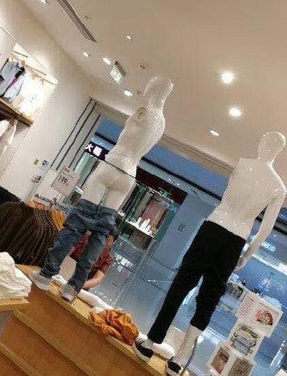 优衣库kaws联名,优衣库kaws第一次联名