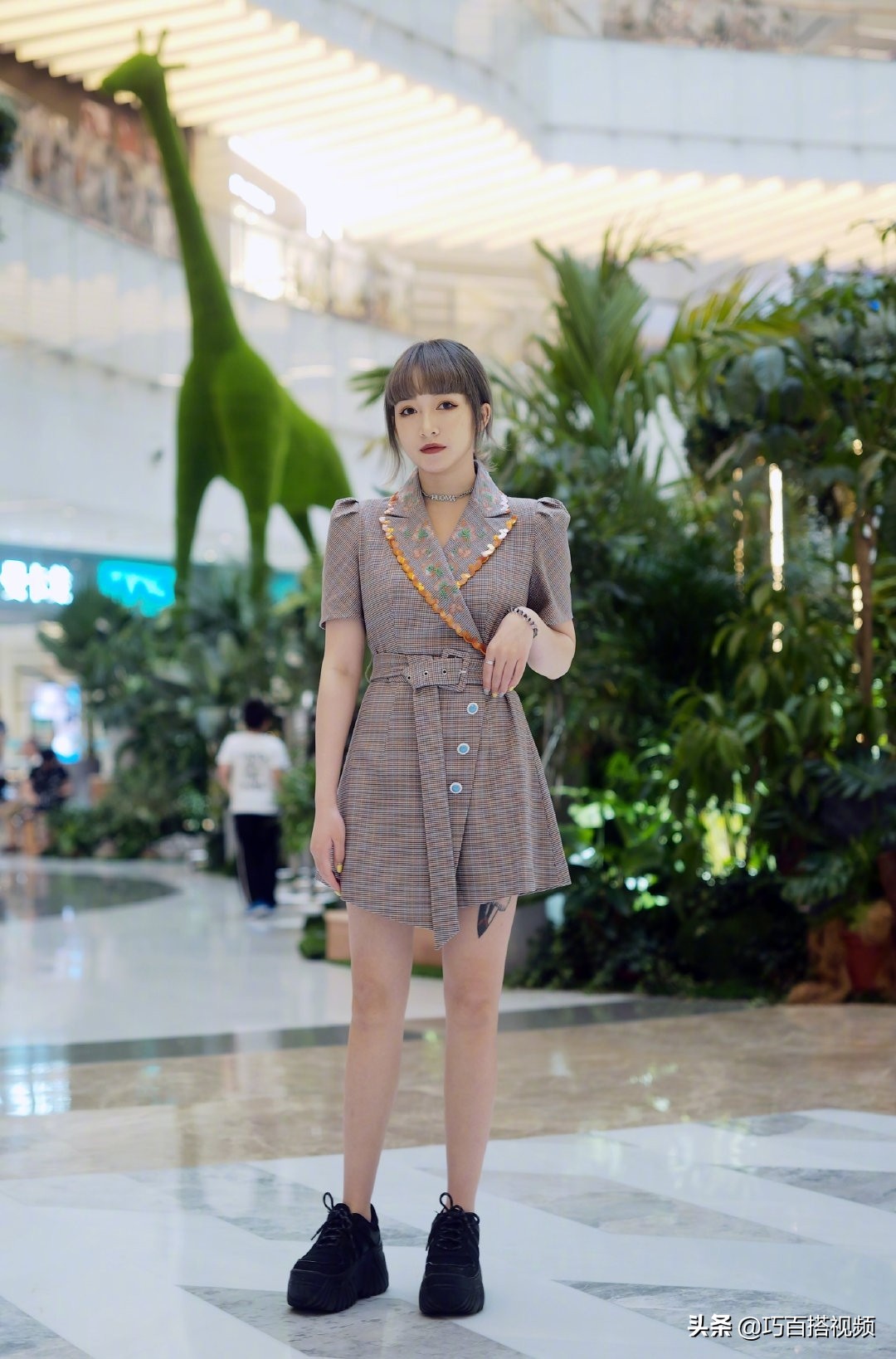 别再自怨自艾了！衣服穿不出彩只因没注意这个细节，快来长长见识