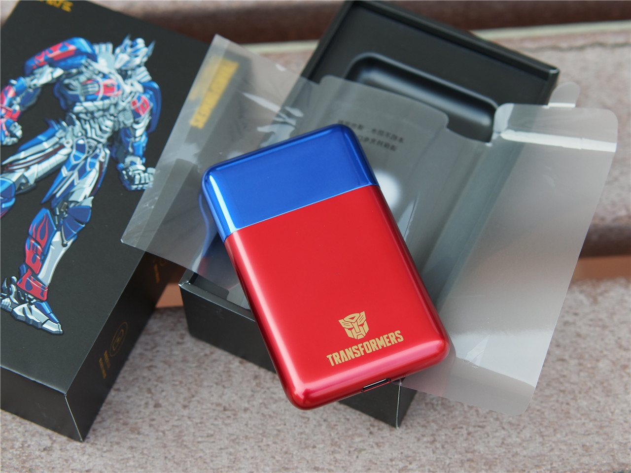 须眉剃须刀变形金刚,须眉变形金刚版剃须刀