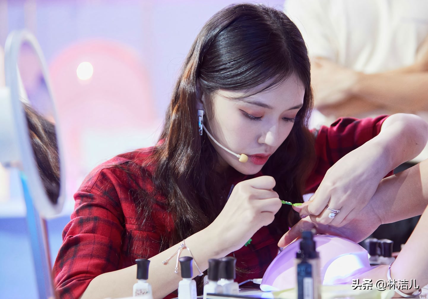 林允自己做美甲视频,林允美甲教程