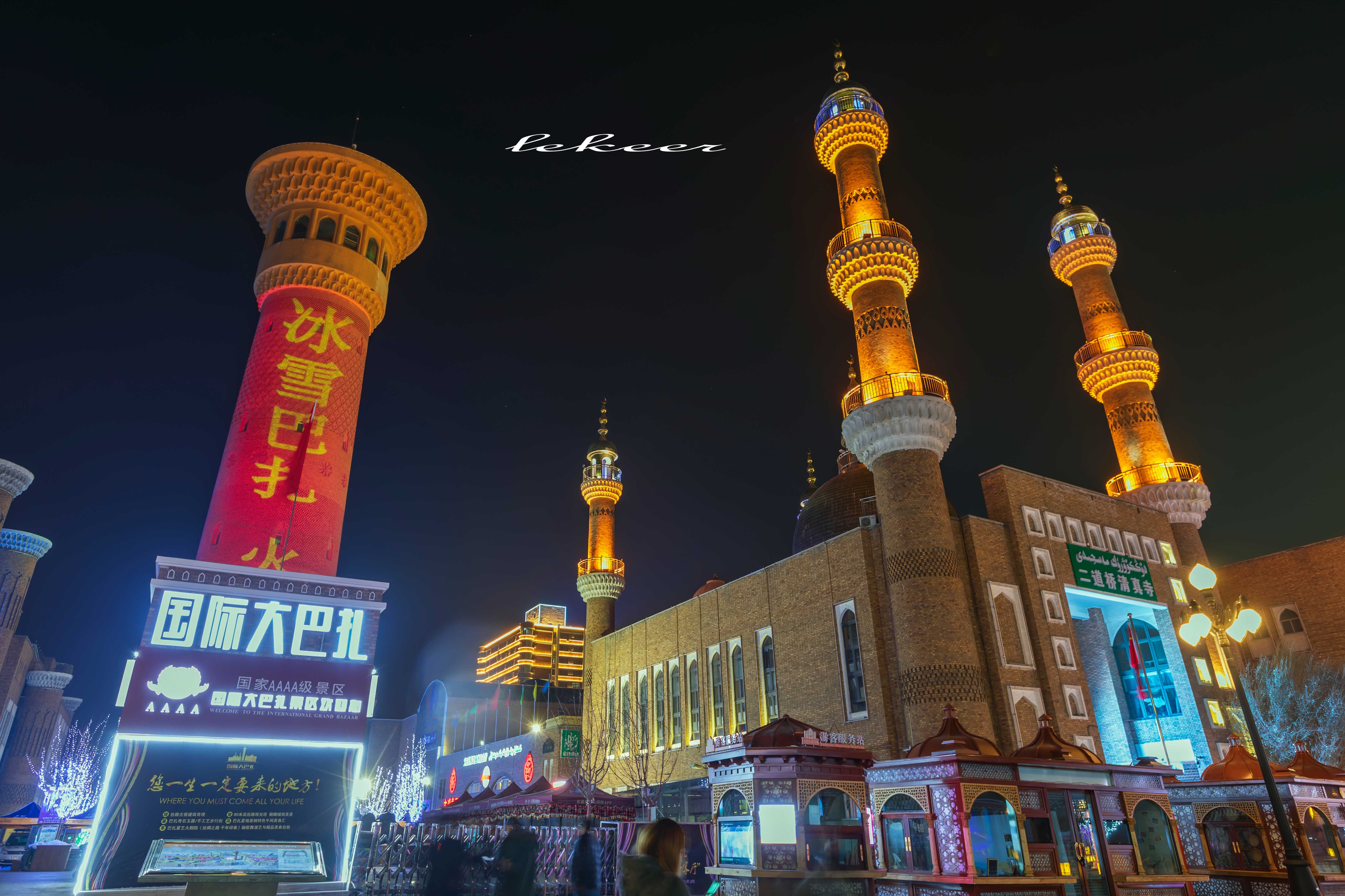 以成都人发誓冬季的乌市体感远比成都舒服而且美食美女也巨多