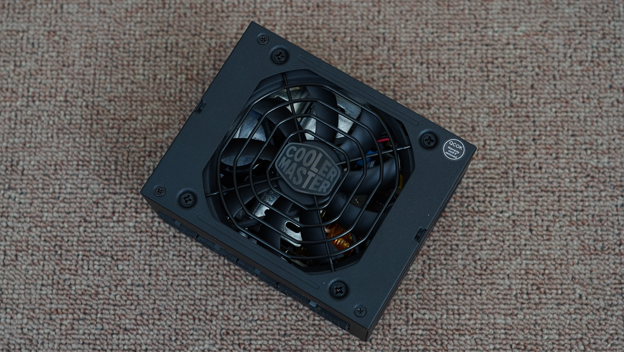 哪个机箱可以装3槽显卡,什么样的显卡适合装itx主机