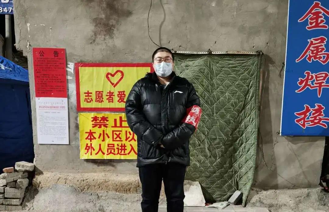 志愿者筑起复工复产疫情防控墙 (社区志愿者复工复产)