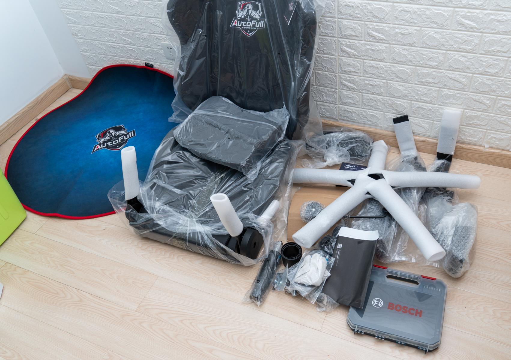 傲风透气电竞椅,椅子就坐傲风电竞椅