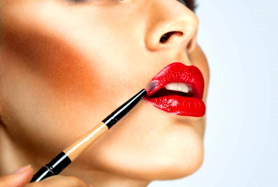 最近直播卖大牌口红,5元口红直播