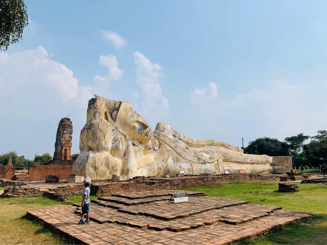 泰国死亡铁路离首都曼谷有多远,泰国死亡铁路在哪里