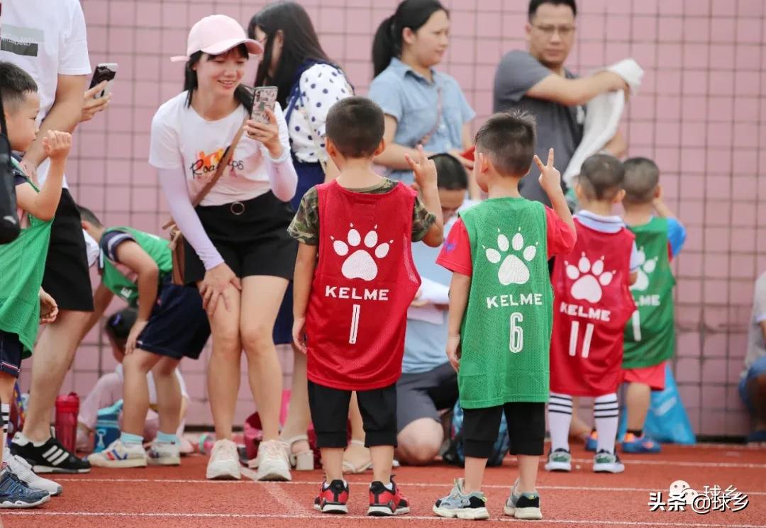 快乐足球记忆录,足球带给孩子们更多的快乐和成长