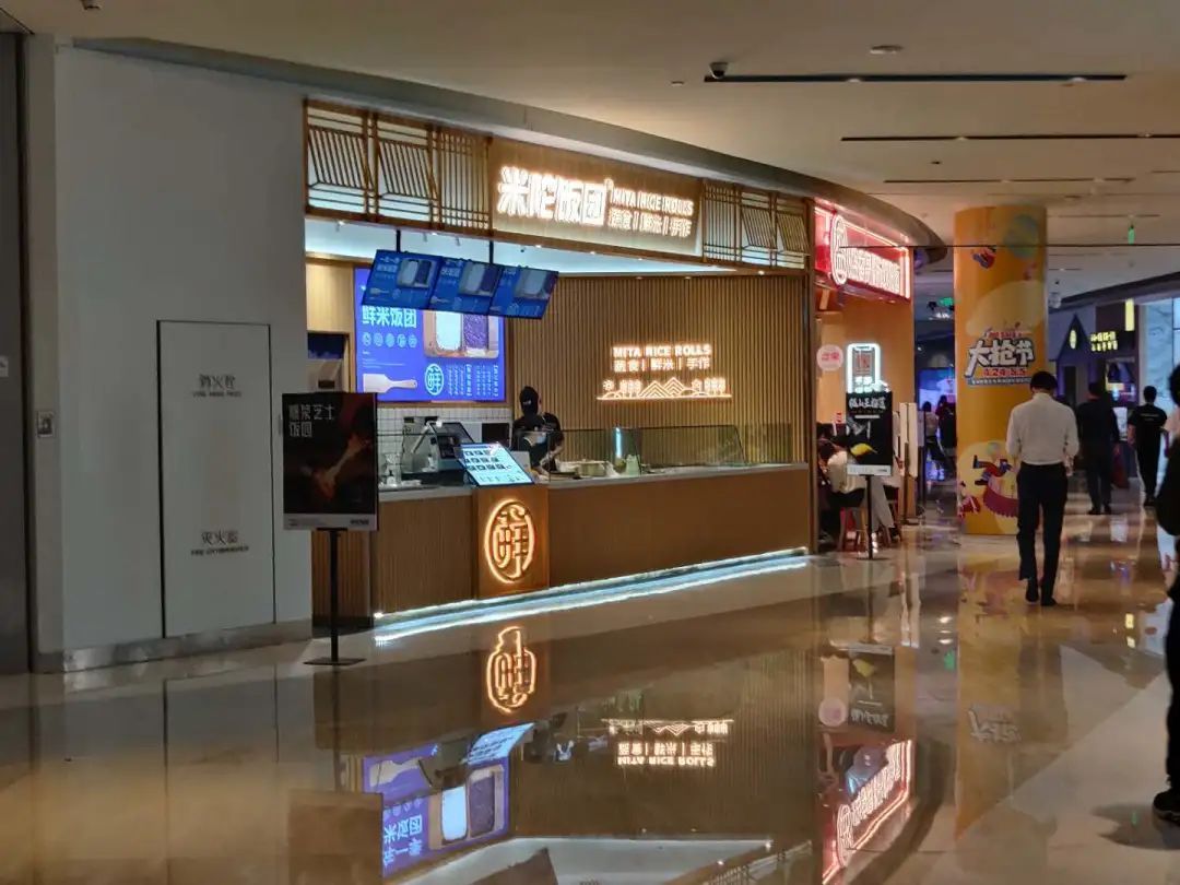 商场人流量明显下滑,商场人流量太差