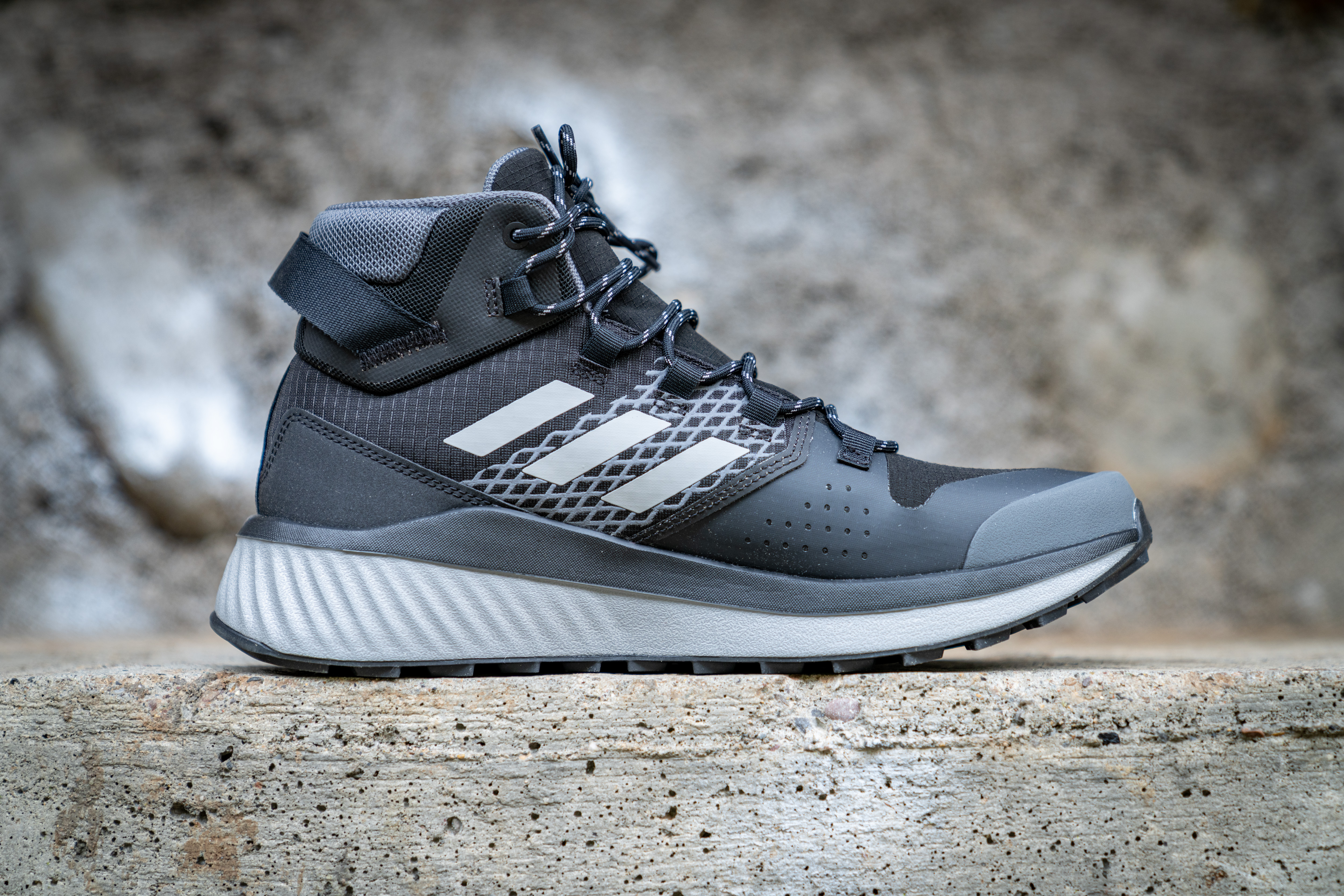 adidasterrex鞋子防水吗,adidasterrex徒步鞋测评