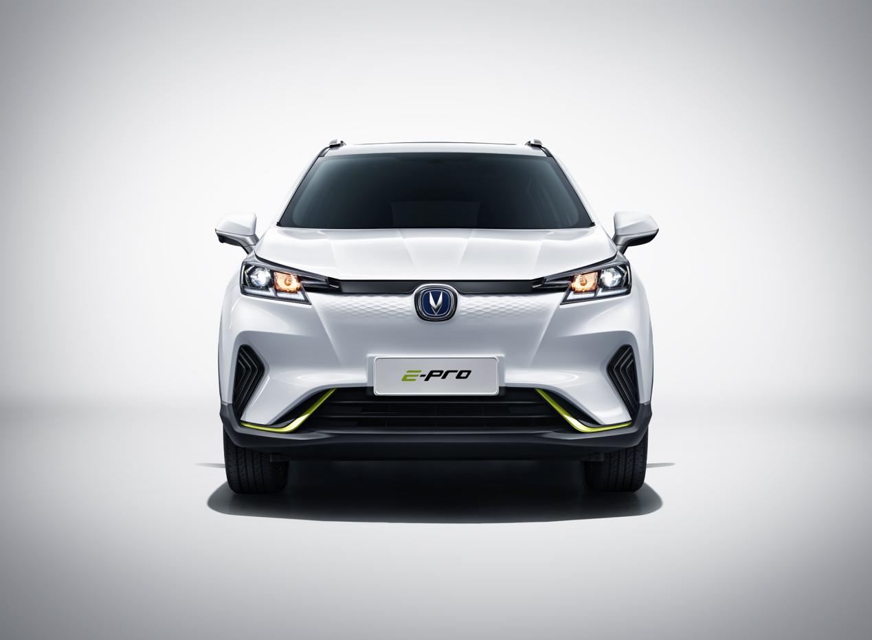 恒大八连冠后的场地,八冠王恒大当年有多强