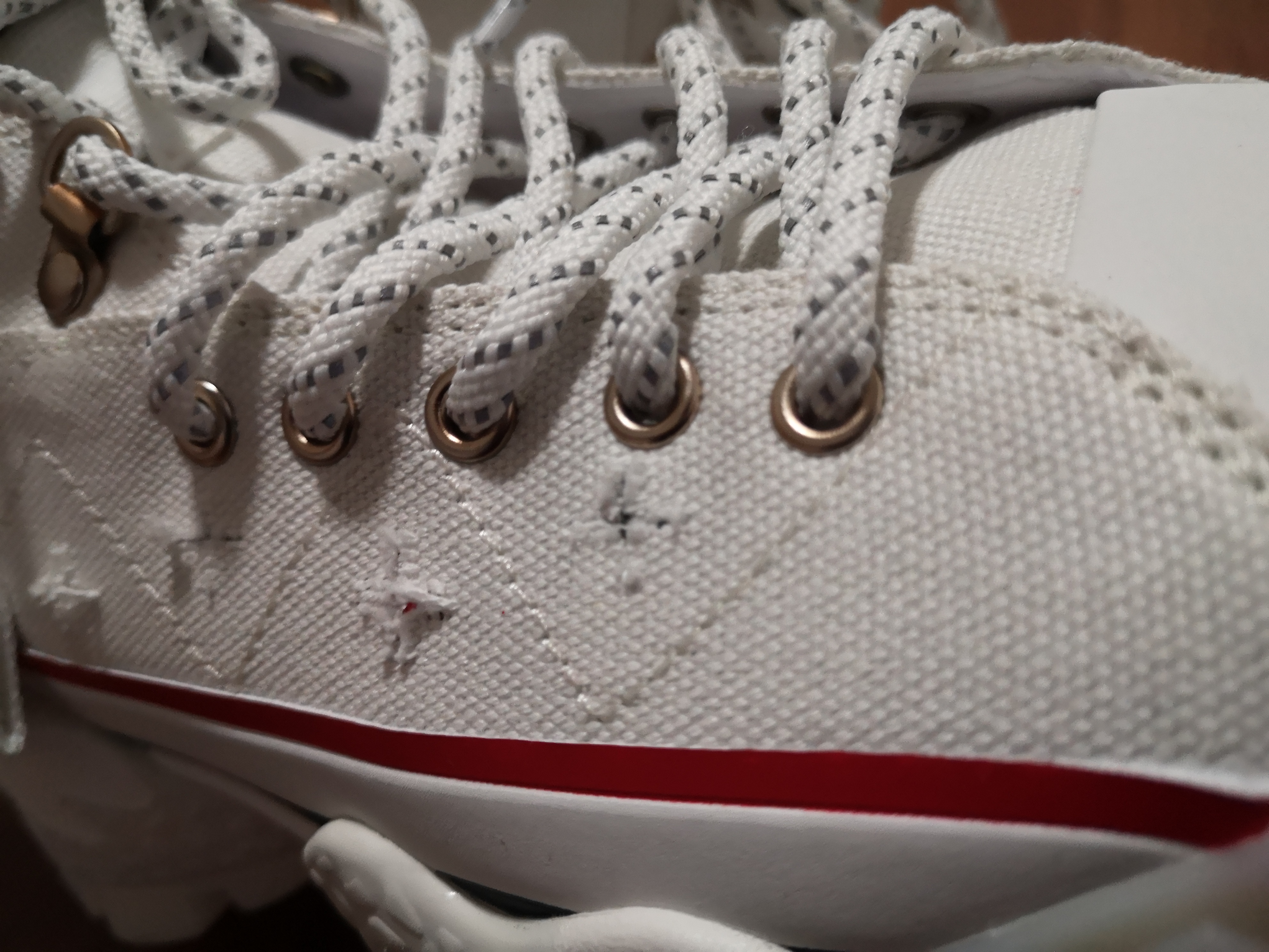 李宁鼠咬天开来了！最具中国风+可撕鞋面+盲盒玩法…满是惊喜