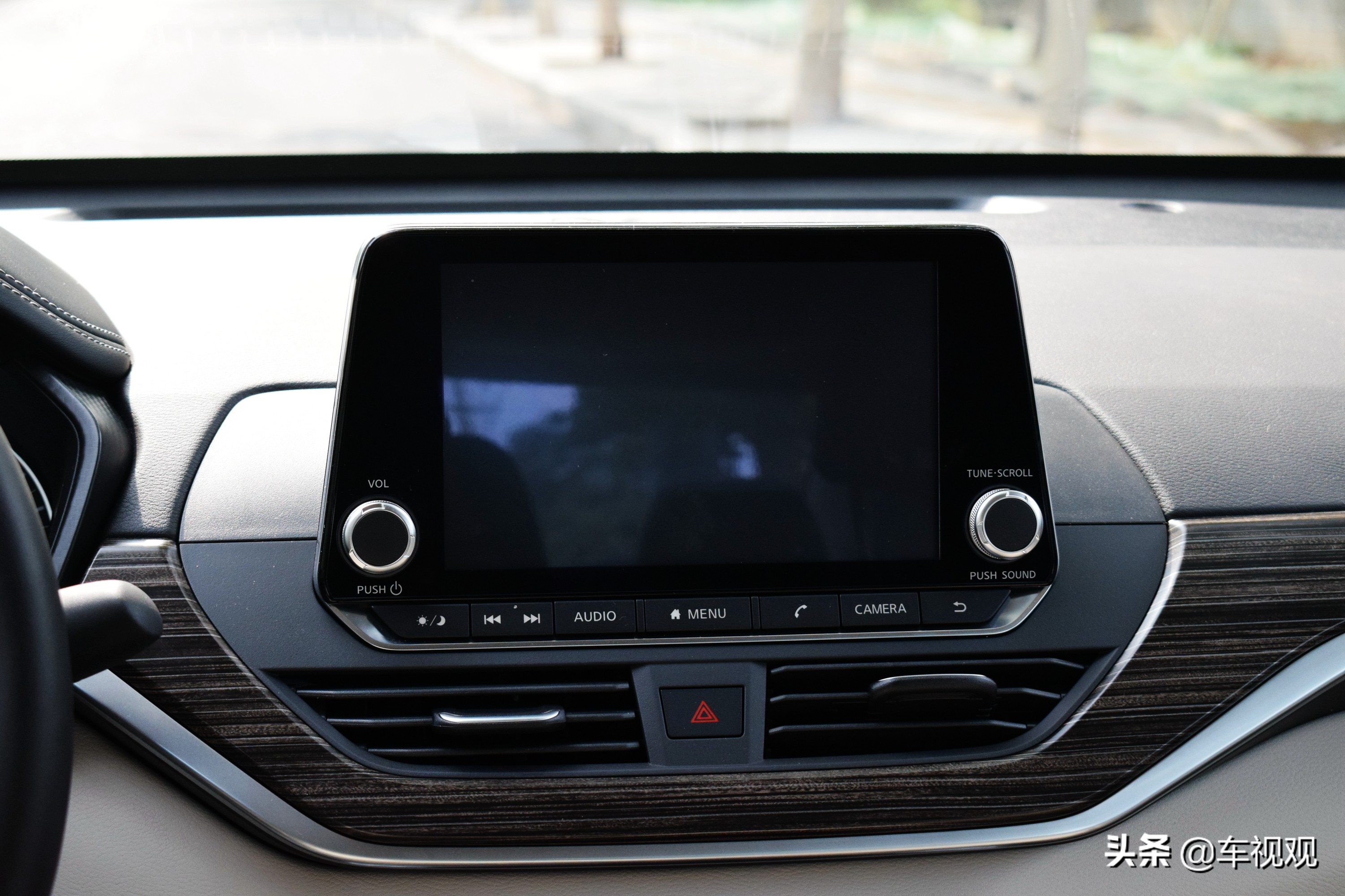 2021款天籁中保研碰撞测试,天籁碰撞测试中保研第一名