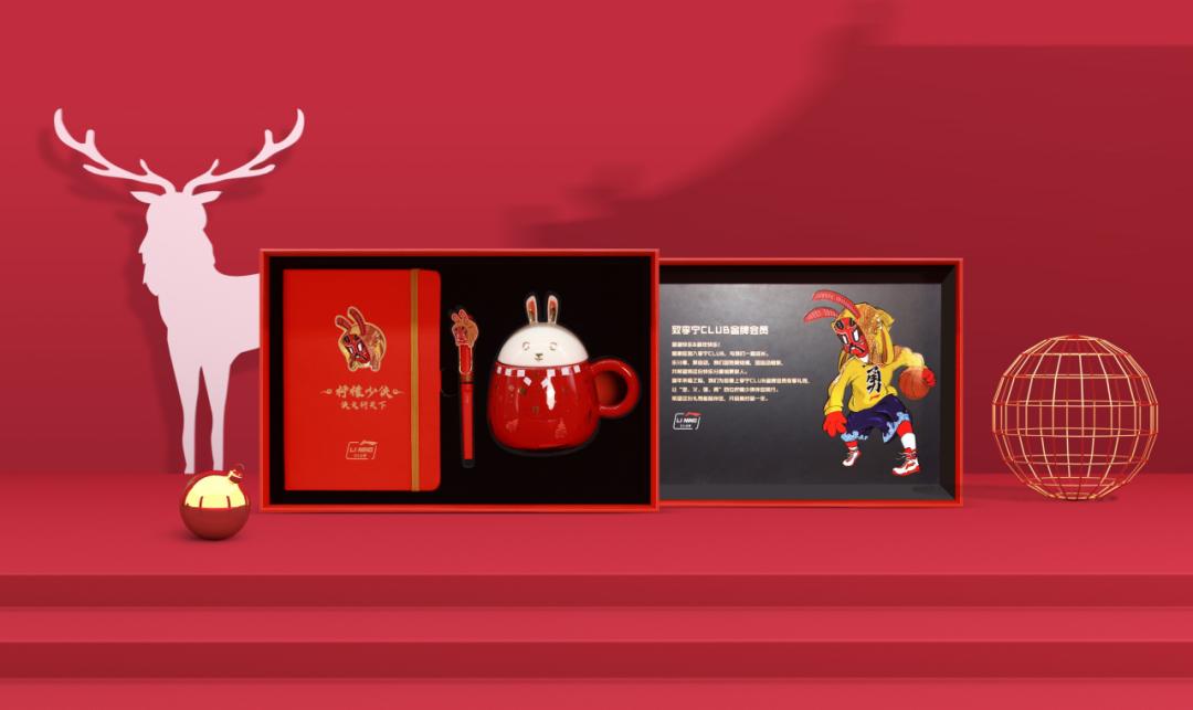 周末逛天府文创集市感受生活美学,周末逛市集看潮雕秀